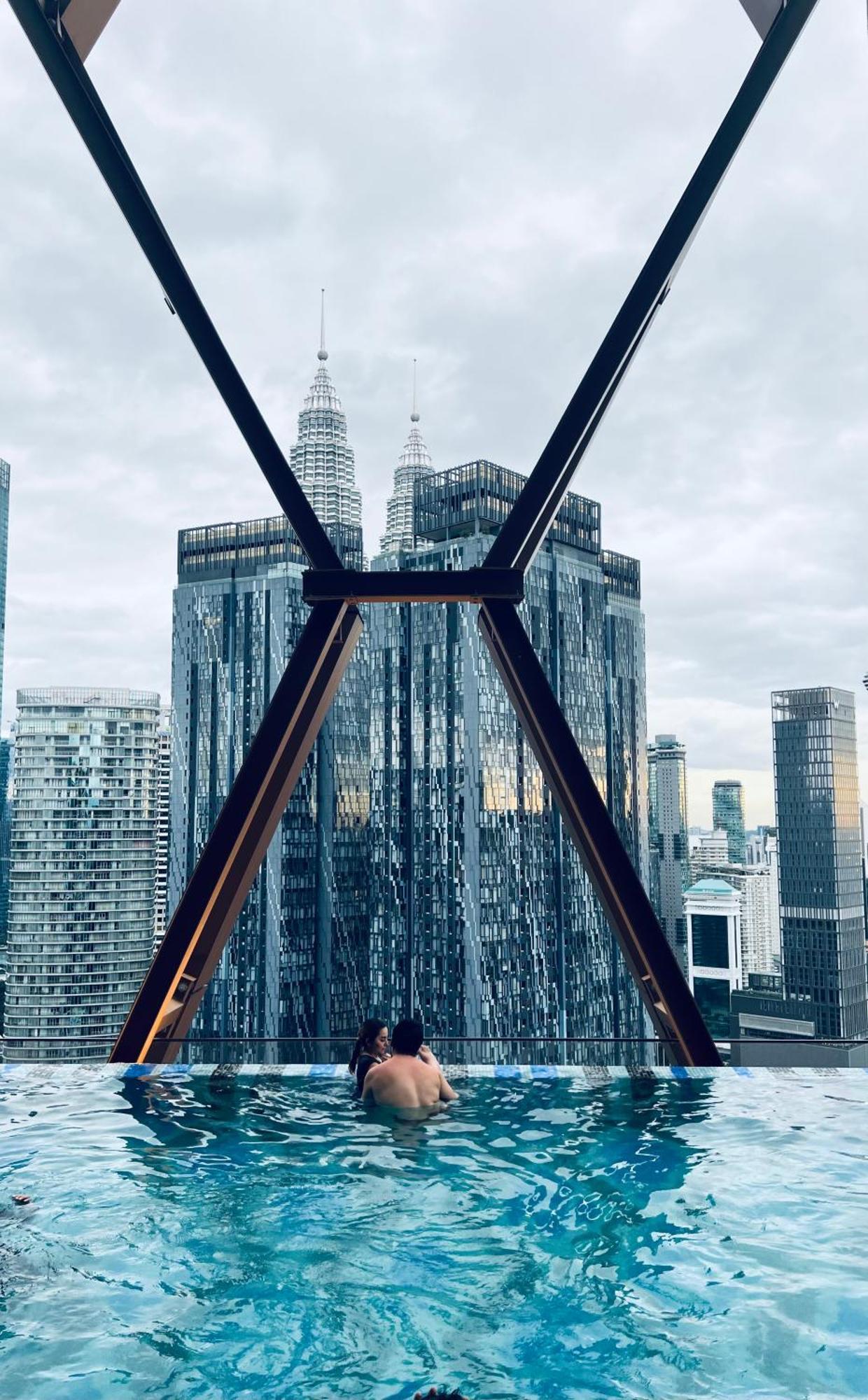 Scarletz Suites Kuala Lumpur By City Center Exterior foto
